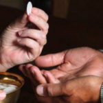 Recibir la comunión en la mano