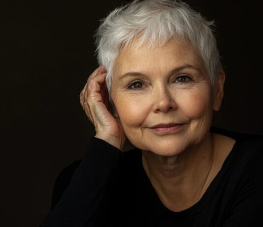 ¿Por qué nos salen canas cuando envejecemos?