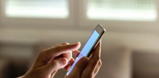 ¿Vas a comprar un celular? Estos consejos te ayudarán a elegir bien