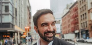 Zohran Mamdani sacude la política de EE.UU.: primer musulmán en ganar las primarias demócratas en Nueva York