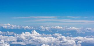 ¿Por qué flotan las nubes? Una mirada científica desde el campo al cielo
