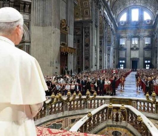 Papa León XIV hace un llamado urgente a la paz tras la agresión de Israel contra Irán