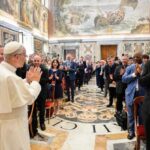 Para a Asociaciones de fieles