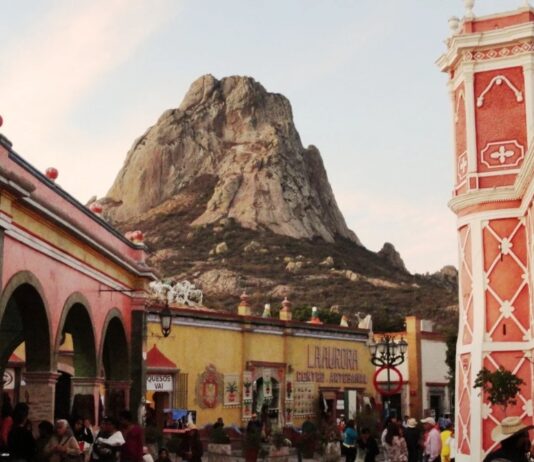 Bernal, Querétaro: el encanto eterno al pie de una peña mágica