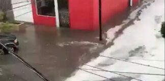 Se desborda la presa Los Cuartos en Naucalpan tras desprendimiento de tapón de basura