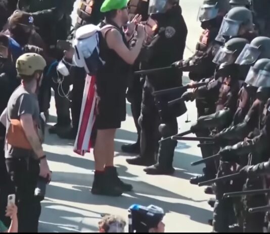 Mexicanos en Estados Unidos acusan infiltración en protestas