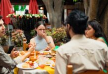 ¿A qué hora es decente, correcto y civilizado terminar una fiesta en casa?