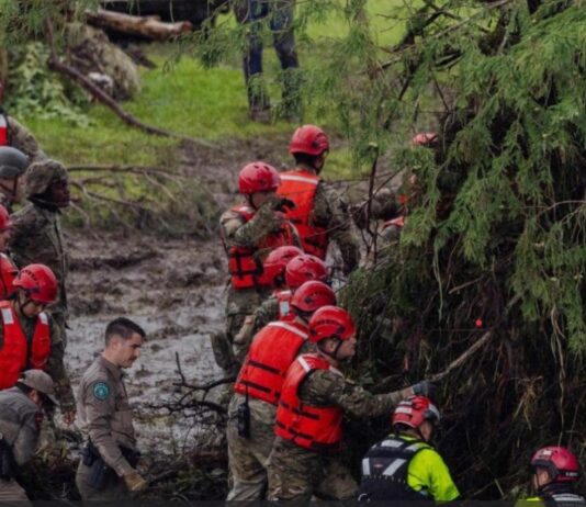 Tragedia en Texas: las inundaciones desnudan la ausencia
