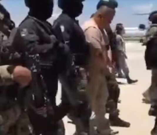 En jugada estratégica en clave geopolítica México traslada 26 reos de alta peligrosidad a Estados Unidos