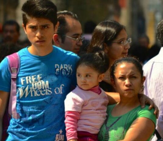 8.3 millones de mexicanos dejaron la pobreza en dos años: el trabajo, no solo los apoyos, marcó la diferencia