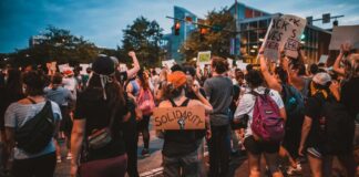 Redadas que traspasan fronteras: el miedo ya no distingue nacionalidad