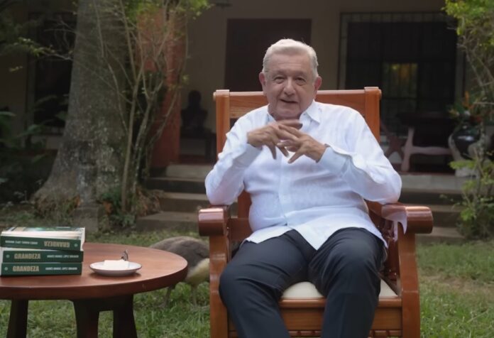 AMLO presenta su nuevo libro Retirado, sí; indiferente jamás: AMLO reaparece con historia, gratitud y defensa de la democracia.