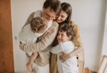 Instituciones y valores familiares: el cimiento invisible del tejido social