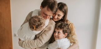 Instituciones y valores familiares: el cimiento invisible del tejido social