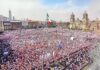 La versión de que la izquierda está “en caída libre” no aparece ni en las cifras ni en la calle Concentración masiva de personas en el Zócalo de la Ciudad de México durante un acto político, vista panorámica de la plaza llena.