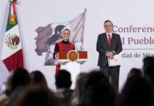 Pilgrim’s Pride y el Plan México: inversión, autosuficiencia y crecimiento con prosperidad El Secretario de Economía Marcelo Ebrard con la Presidenta Claudia Sheinbaum, protagonistas principales del Plan México.