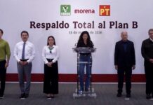 Tras el rechazo de la reforma electoral, Morena y sus aliados cierran filas para impulsar el Plan B Dirigentes de Morena, el Partido Verde y el Partido del Trabajo durante un posicionamiento público en el que manifestaron su respaldo al llamado Plan B electoral.