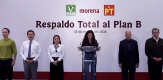 Tras el rechazo de la reforma electoral, Morena y sus aliados cierran filas para impulsar el Plan B Dirigentes de Morena, el Partido Verde y el Partido del Trabajo durante un posicionamiento público en el que manifestaron su respaldo al llamado Plan B electoral.