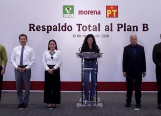Tras el rechazo de la reforma electoral, Morena y sus aliados cierran filas para impulsar el Plan B Dirigentes de Morena, el Partido Verde y el Partido del Trabajo durante un posicionamiento público en el que manifestaron su respaldo al llamado Plan B electoral.