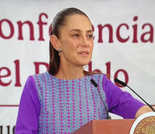 Sin pruebas, no hay caso: la posición de México ante la solicitud de extradición Presidenta de México durante conferencia oficial, abordando una postura institucional sobre una solicitud internacional sin pruebas suficientes.