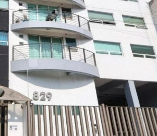 El caso Edith Guadalupe: las horas que México ya no puede permitirse perder Fachada de un edificio residencial en la Ciudad de México, con balcones y portón metálico, identificado con el número 829, último lugar donde fue vista Edith Guadalupe.