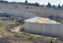 Israel y Líbano: ataques en curso y negociaciones anunciadas sin cese al fuego Zona fronteriza con presencia militar en contexto de tensión entre Israel y Líbano.