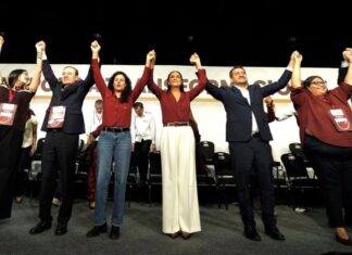Ariadna Montiel asume Morena: “la tarea no es de escritorio, es de territorio” Ariadna Montiel pronuncia su discurso al asumir la dirigencia nacional de Morena ante militantes y dirigentes del partido.