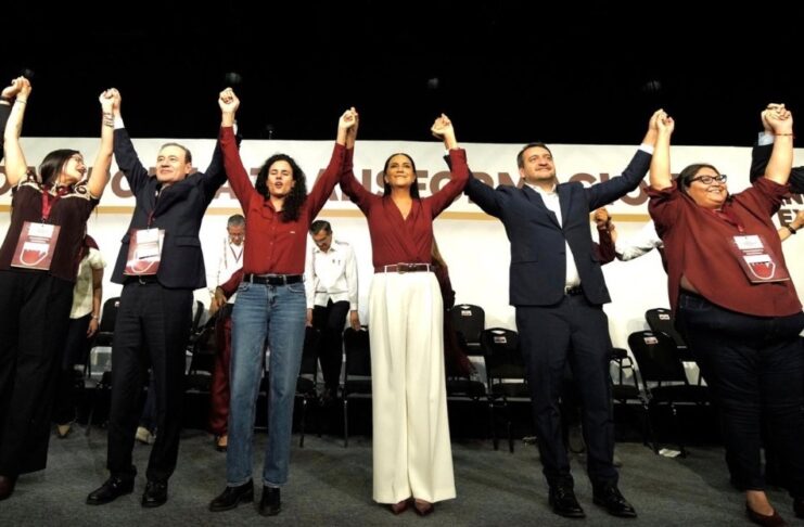 Ariadna Montiel asume Morena: “la tarea no es de escritorio, es de territorio” Ariadna Montiel pronuncia su discurso al asumir la dirigencia nacional de Morena ante militantes y dirigentes del partido.