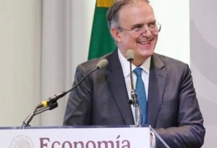 Marcelo Ebrard ofrece una conferencia sobre temas económicos y comerciales relacionados con el T-MEC.