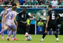 México avanza, pero aún tiene cuentas pendientes Julián Quiñones conduce el balón rodeado por varios jugadores de Corea del Sur durante el partido que México ganó 1-0 en Guadalajara.
