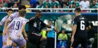 México avanza, pero aún tiene cuentas pendientes Julián Quiñones conduce el balón rodeado por varios jugadores de Corea del Sur durante el partido que México ganó 1-0 en Guadalajara.