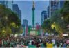 México aprobó el examen de la fase de grupos; ahora comienza el Mundial de verdad Aficionados de la Selección Mexicana reunidos en el Ángel de la Independencia durante la transmisión pública del Mundial 2026.