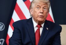 Las muertes estadounidenses reabren el debate sobre la guerra con Irán Donald Trump durante una declaración pública en un evento oficial, en medio del debate sobre la participación estadounidense en el conflicto con Irán.