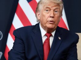 Las muertes estadounidenses reabren el debate sobre la guerra con Irán Donald Trump durante una declaración pública en un evento oficial, en medio del debate sobre la participación estadounidense en el conflicto con Irán.