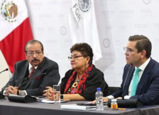 FGR: El FBI habría reconocido que planeó, organizó y ejecutó captura y extracción de el Mayo Zambada Ernestina Godoy encabeza conferencia de prensa de la FGR sobre las nuevas investigaciones relacionadas con la captura de Ismael El Mayo Zambada.