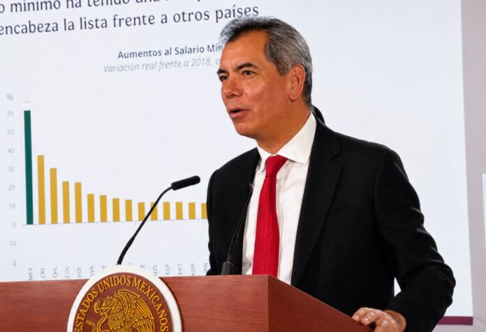 Fortaleza de la economía El secretario de Hacienda, Edgar Amador, expone indicadores económicos durante la conferencia matutina en Palacio Nacional.
