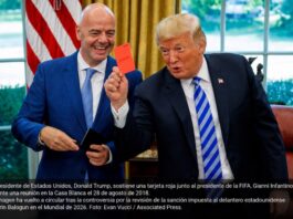 Infantino y el Mundial bajo sospecha Donald Trump y Gianni Infantino durante una reunión en la Casa Blanca; imagen utilizada para ilustrar el debate sobre la independencia de la FIFA.