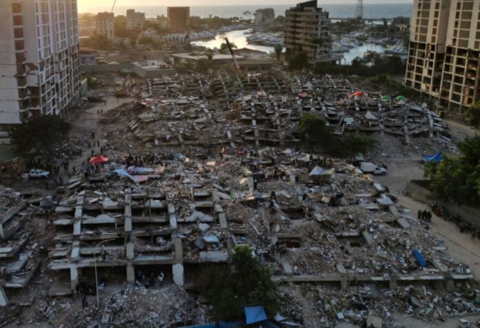 Venezuela llega a 3800 muertos Vista aérea de varios edificios colapsados y extensas áreas cubiertas por escombros tras el doble terremoto ocurrido en Venezuela.