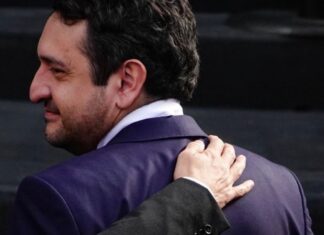 Una visa que se convierte en instrumento político Andrés Manuel López Beltrán durante un acto público en México.