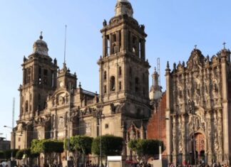 La Iglesia pide a las Fuerzas Armadas defender la fe: una frase que merece explicación Fachada de la Catedral Metropolitana de México, en el Centro Histórico de la Ciudad de México.