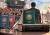 Una sola nacionalidad para gobernar: el Senado avala una reforma sobre soberanía y conflicto de intereses Pasaporte mexicano, Constitución, balanza de la justicia y pasaportes extranjeros frente al Senado de la República, como representación de la reforma sobre nacionalidad única para gobernantes.