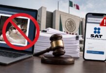 No existe una “Ley Antimemes”: lo que dice realmente la reforma Ilustración sobre la llamada Ley Antimemes con una computadora, un teléfono que simula un sitio gubernamental, documentos y un mazo judicial.