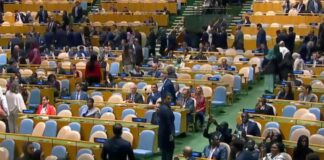 Netanyahu habló, y muchos países le dieron la espalda por atrocidades al pueblo palestino Delegados abandonan el salón de la Asamblea General de la ONU durante el discurso de Benjamín Netanyahu.