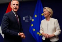 Trump presiona a Canadá y cuestiona su acercamiento a Europa Mark Carney, a la izquierda, y Ursula von der Leyen, a la derecha, frente a las banderas de Canadá y de la Unión Europea.